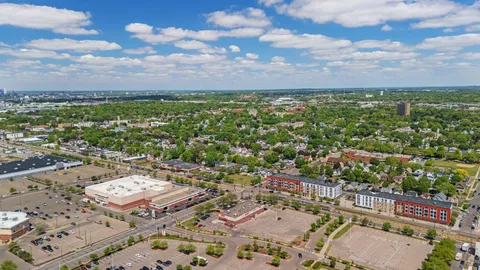 $1,150,000 | 1347 University Avenue West, St. Paul, MN 55104