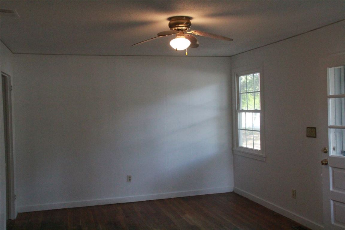 807 Bailey Avenue Pendleton, SC 29670 - Photo 2 of 16 Gallery Image 2