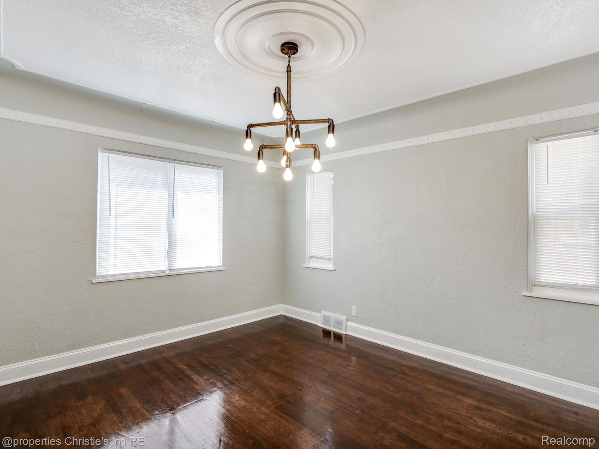 5920 Yorkshire Road Detroit, MI 48224 - Photo 12 of 22 Gallery Image 12