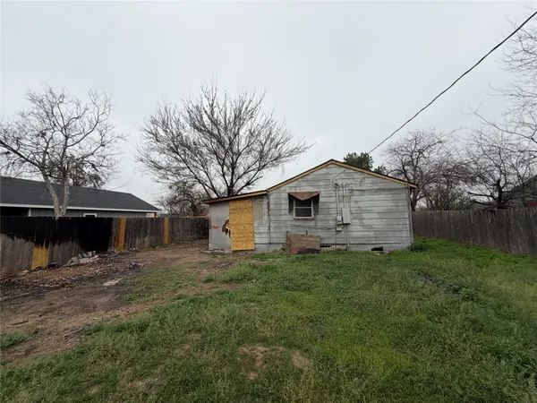 $72,500 | 1374 Chestnut Street, Abilene, TX 79602