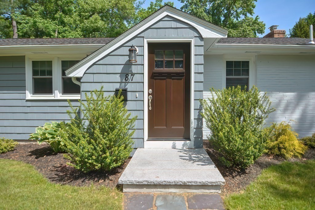 87 Dana Road Reading, MA 01867 - Photo 3 of 41 Gallery Image 3
