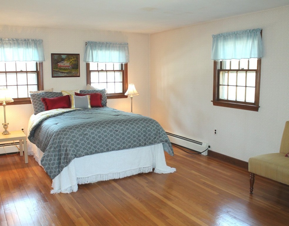 32 Meadowbrook Road Bedford, MA 01730 - Photo 13 of 20 Gallery Image 13