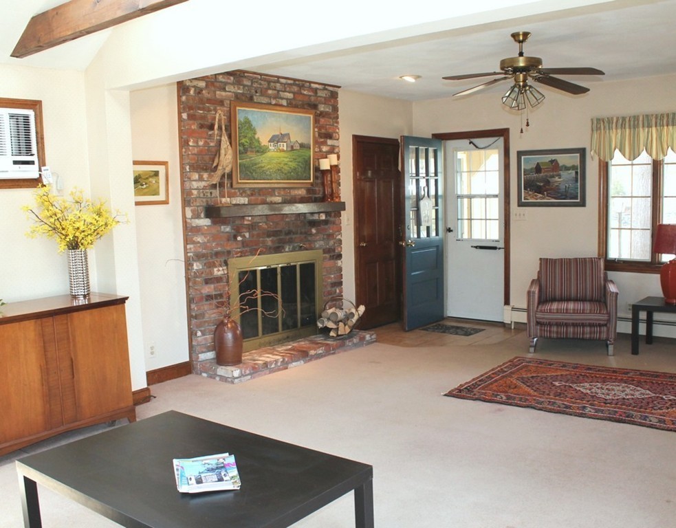 32 Meadowbrook Road Bedford, MA 01730 - Photo 8 of 20 Gallery Image 8