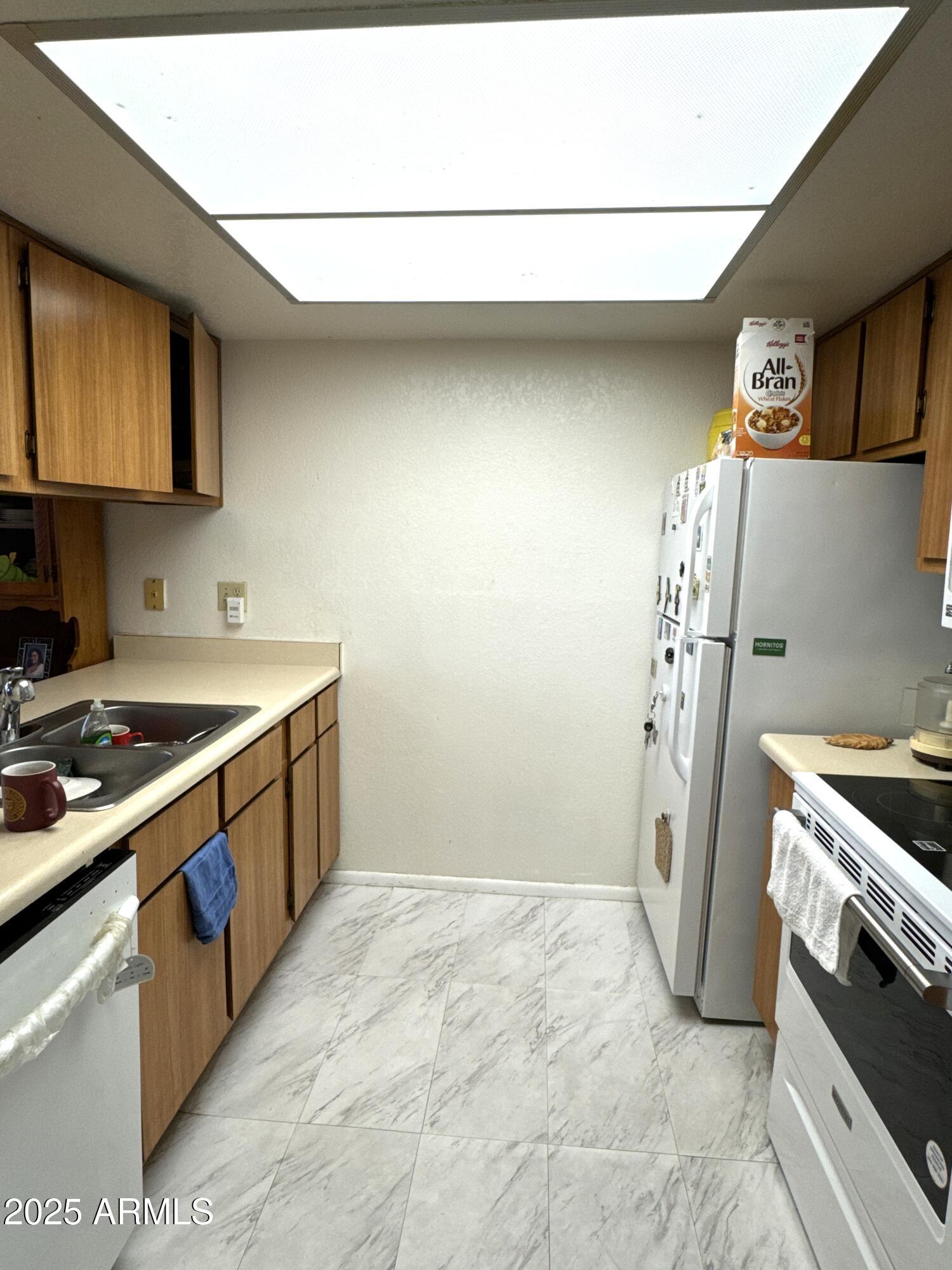 145 North 74th Street, Unit 236 Mesa, AZ 85207 - Photo 5 of 16 DJI_20250307_170221_039