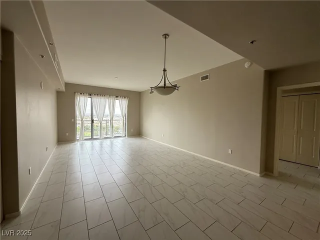 $2,400 | 8255 South Las Vegas Boulevard, Unit 1520, Las Vegas, NV 89123