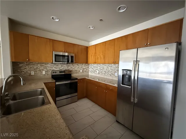 $2,400 | 8255 South Las Vegas Boulevard, Unit 1520, Las Vegas, NV 89123