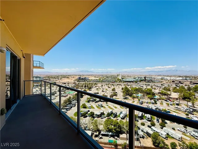 $2,400 | 8255 South Las Vegas Boulevard, Unit 1520, Las Vegas, NV 89123