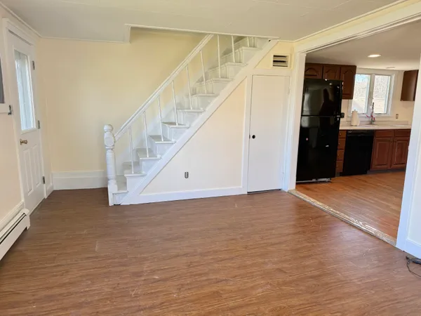 $289,000 | 111 East Main Street, Vinalhaven, ME 04863