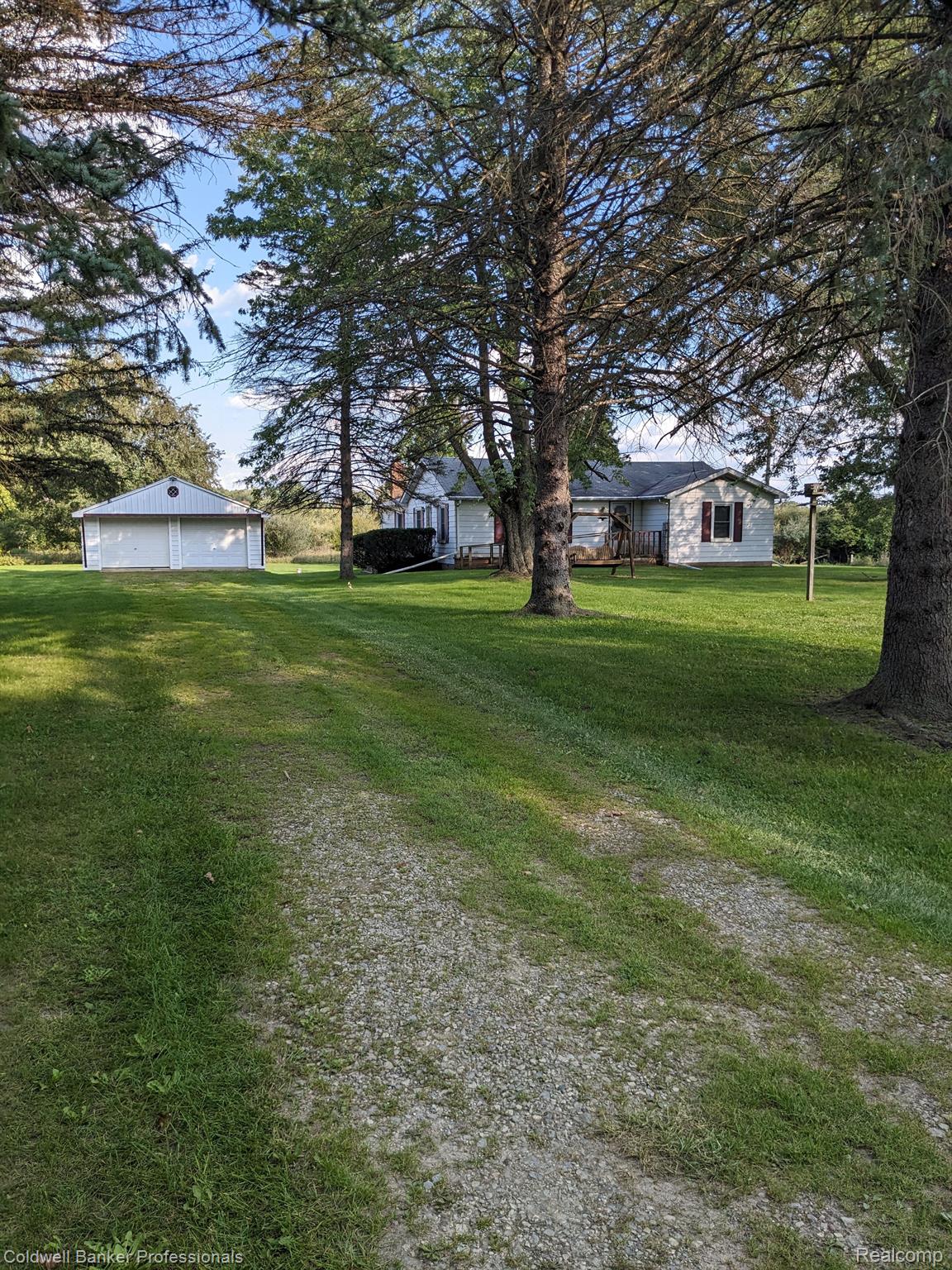 4362 Millis Road North Branch, MI 48461 - Photo 2 of 34 Gallery Image 2