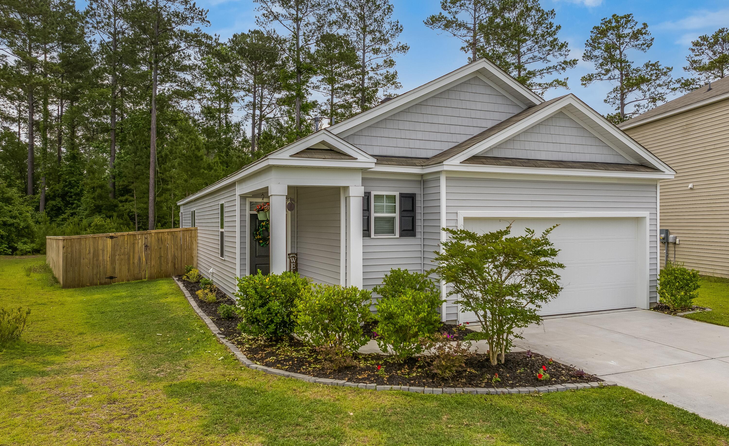 444 Cedarview Road Summerville, SC 29486 - Photo 2 of 32 444CedarviewRd.NicoleBurbagePhoto-2