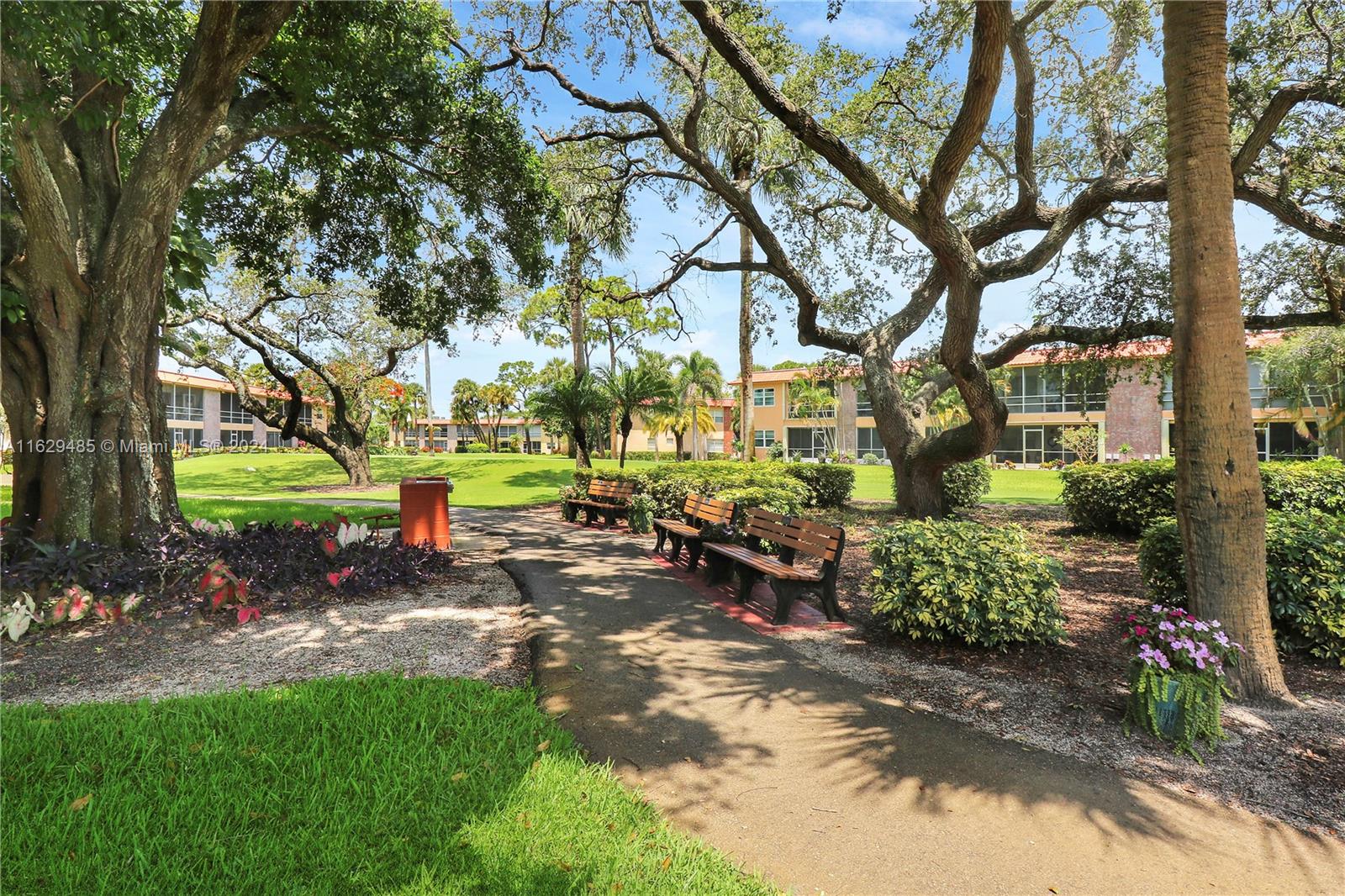 1925 Southwest Palm City Road, Unit B Stuart, FL 34994 - Photo 13 of 20 Gallery Image 13