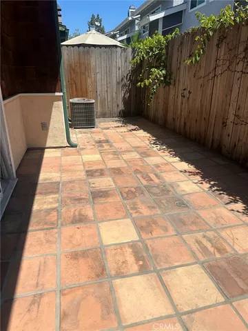 $4,300 | 263 East Glenarm Street, Pasadena, CA 91106