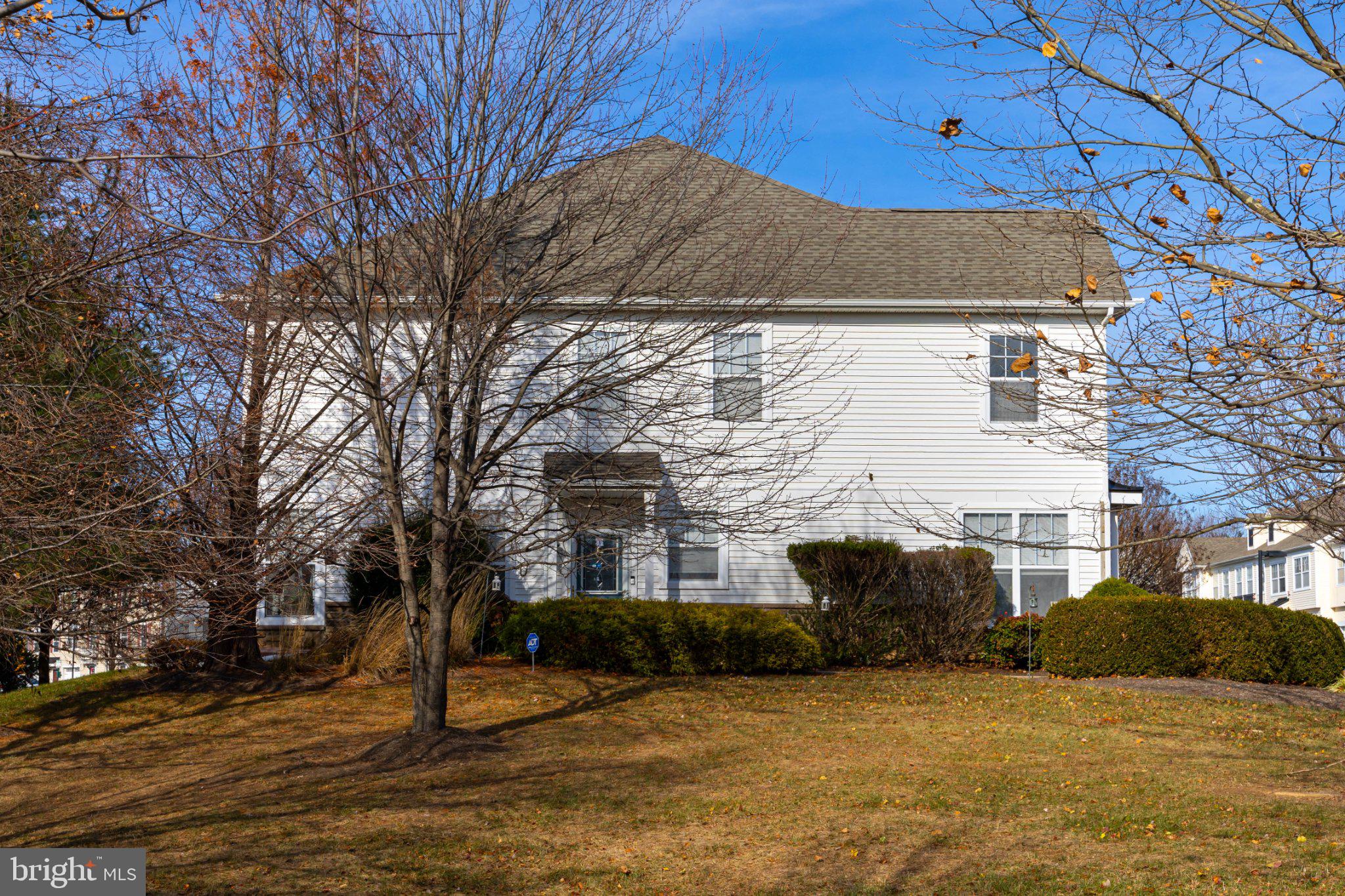 12 Old Cedarbrook Road Wyncote, PA 19095 - Photo 6 of 38 Side View, Main entrance