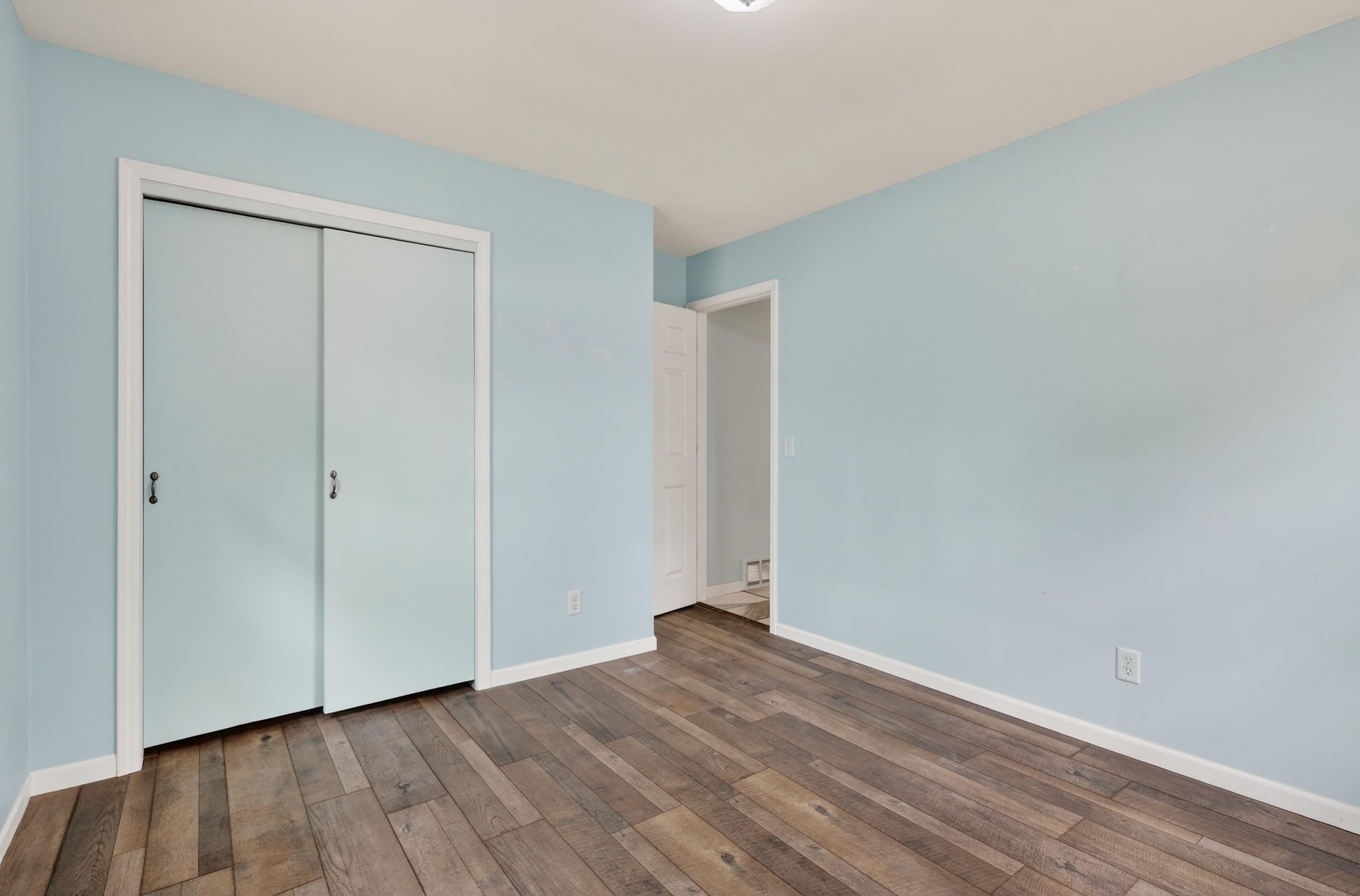 5169 Farr Road Fruitport, MI 49415 - Photo 18 of 46 18-5169-Farr-Rd-Fruitport-MI-49415-Windo