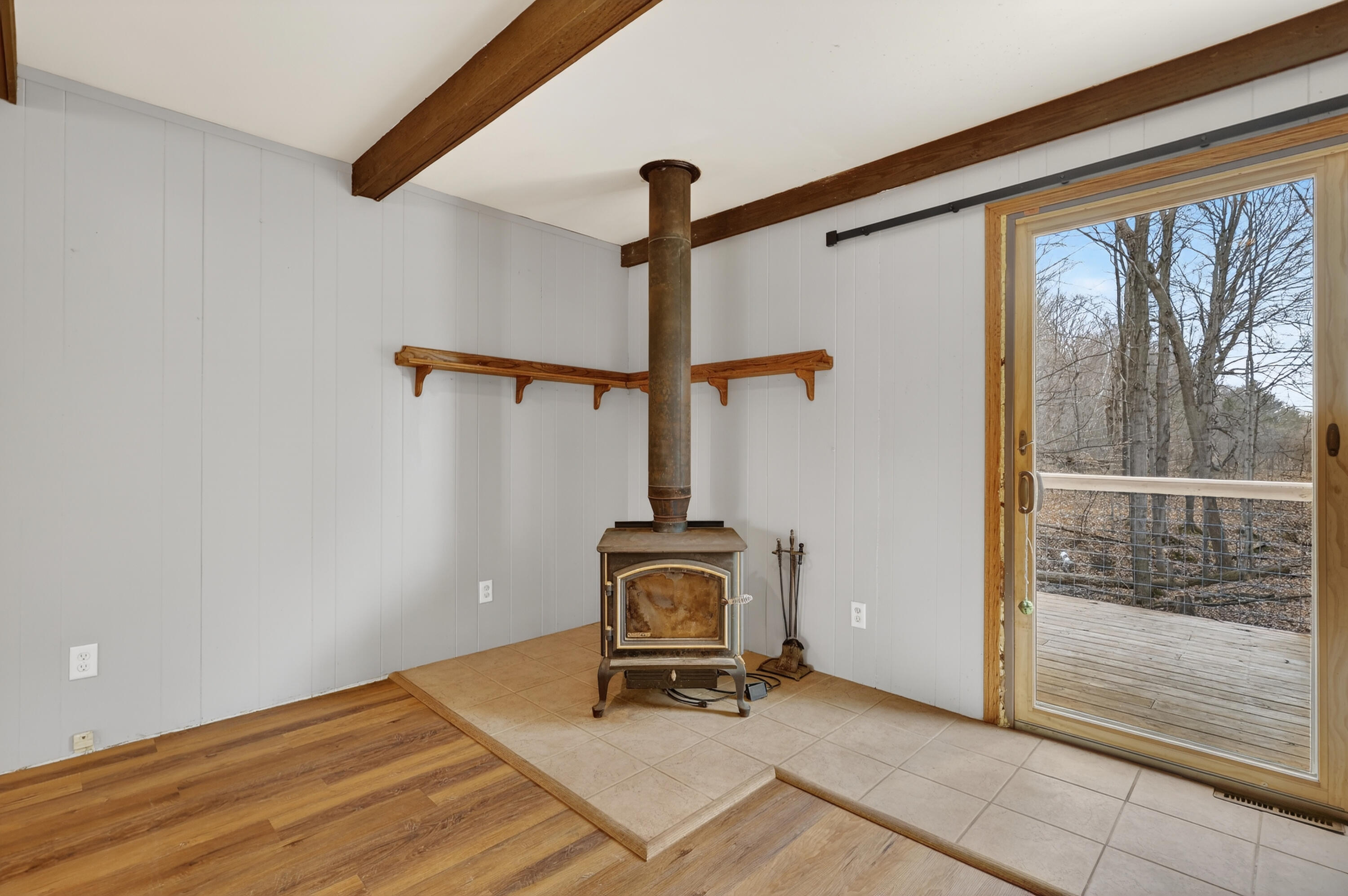 5169 Farr Road Fruitport, MI 49415 - Photo 26 of 46 26-5169-Farr-Rd-Fruitport-MI-49415-Windo