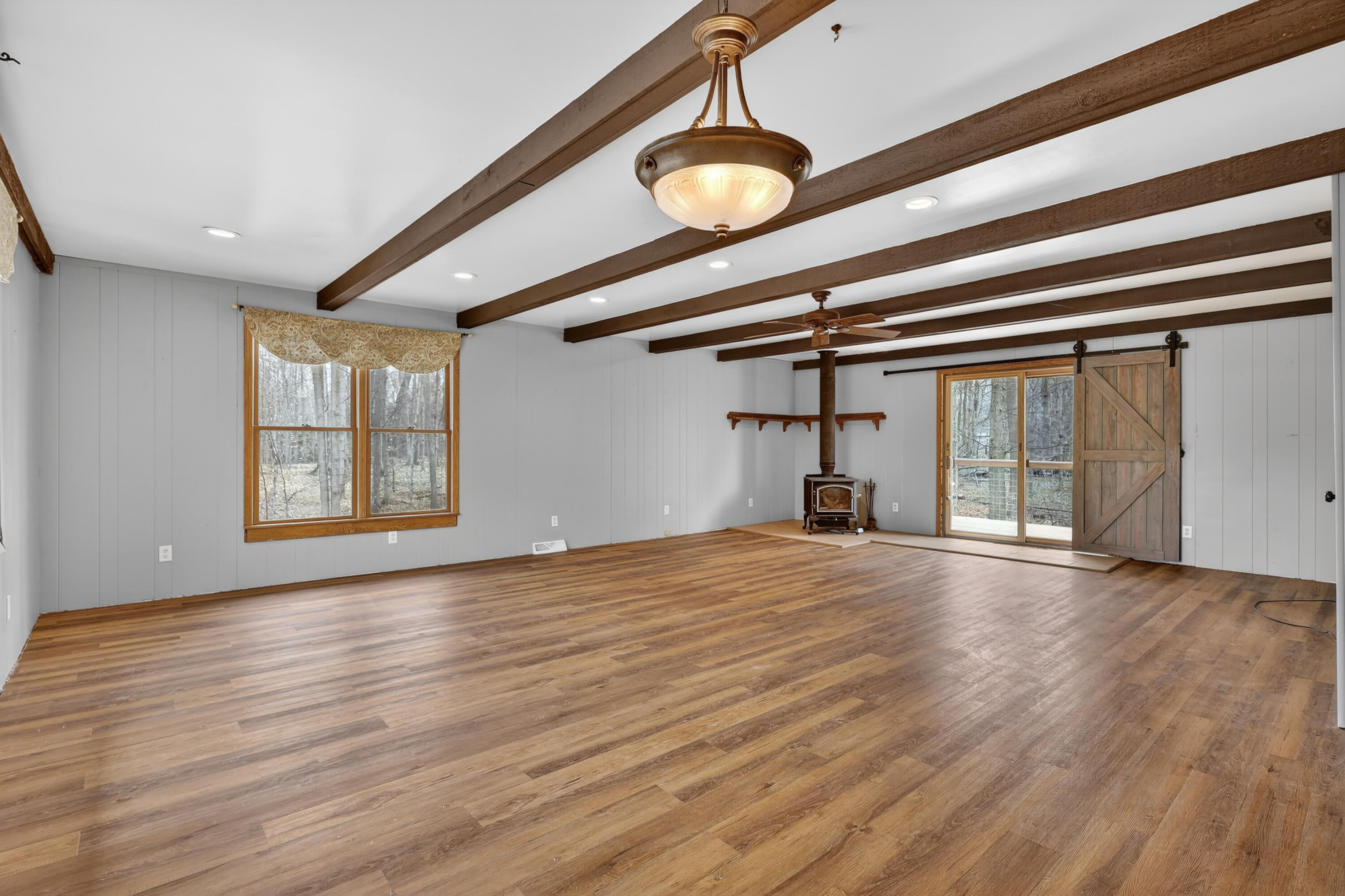 5169 Farr Road Fruitport, MI 49415 - Photo 27 of 46 27-5169-Farr-Rd-Fruitport-MI-49415-Windo