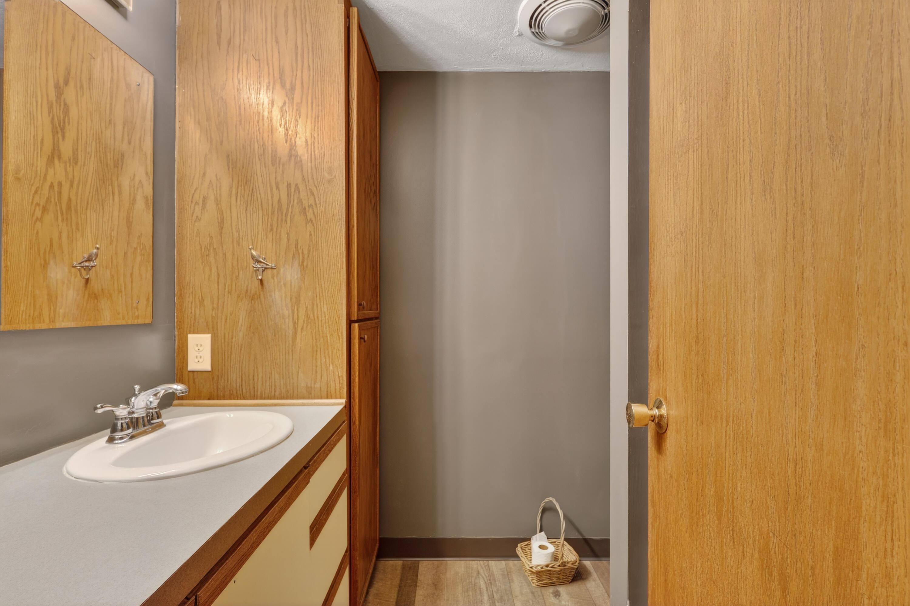 5169 Farr Road Fruitport, MI 49415 - Photo 35 of 46 35-5169-Farr-Rd-Fruitport-MI-49415-Windo