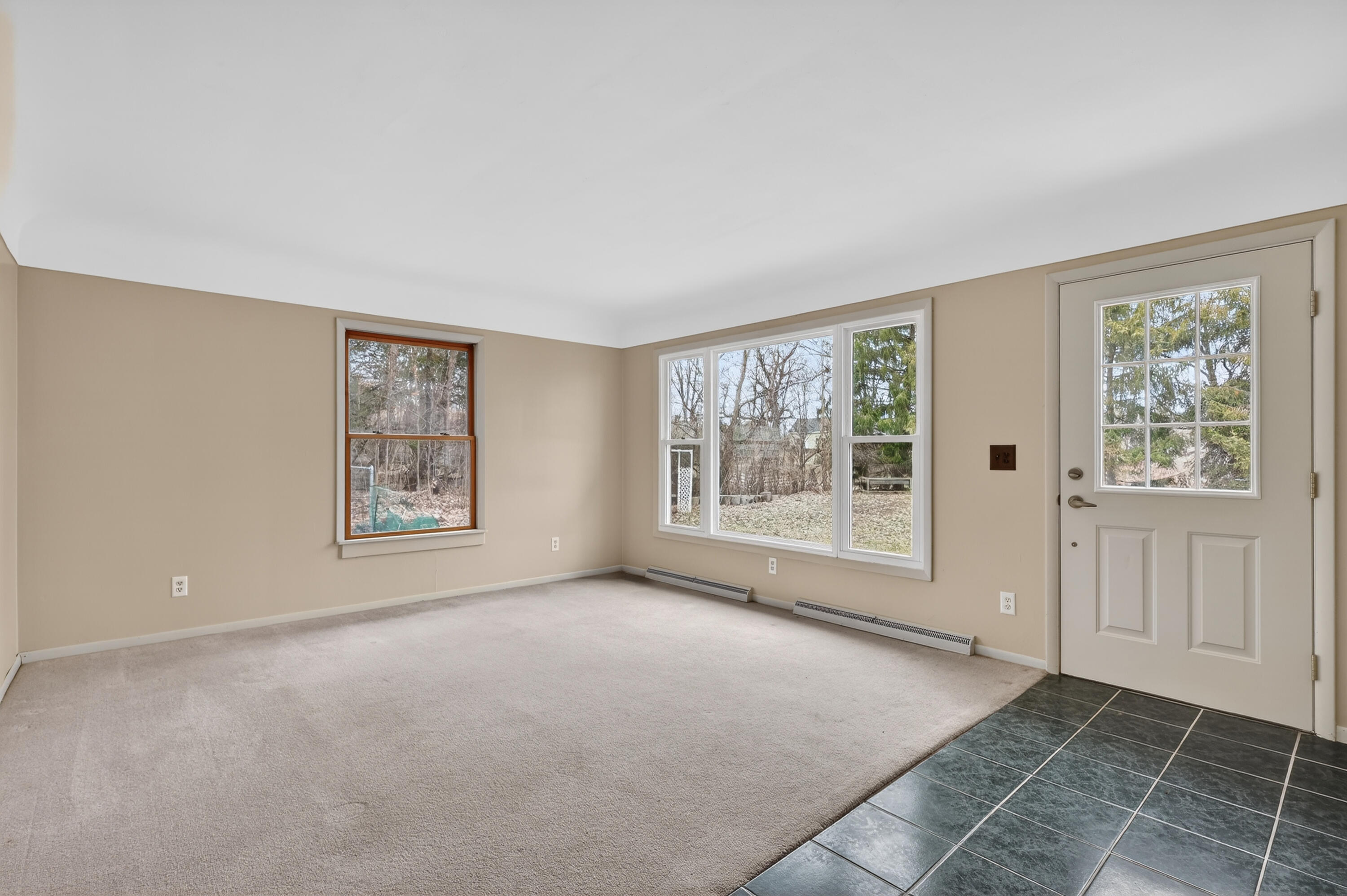 5169 Farr Road Fruitport, MI 49415 - Photo 7 of 46 07-5169-Farr-Rd-Fruitport-MI-49415-Windo