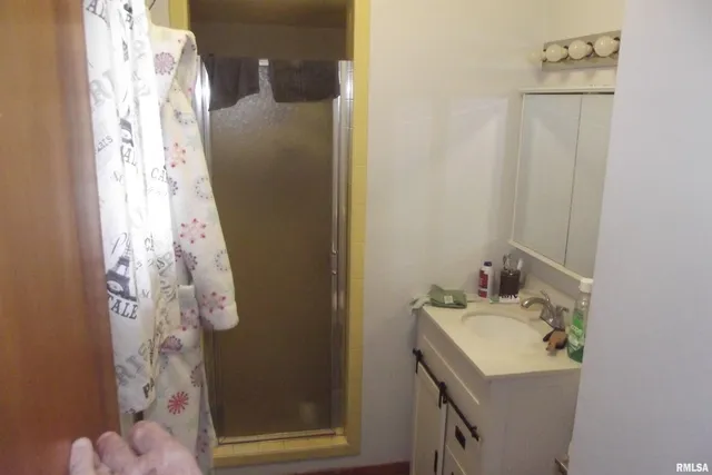 $227,900 | 37 Crestview Drive, Chatham, IL 62629