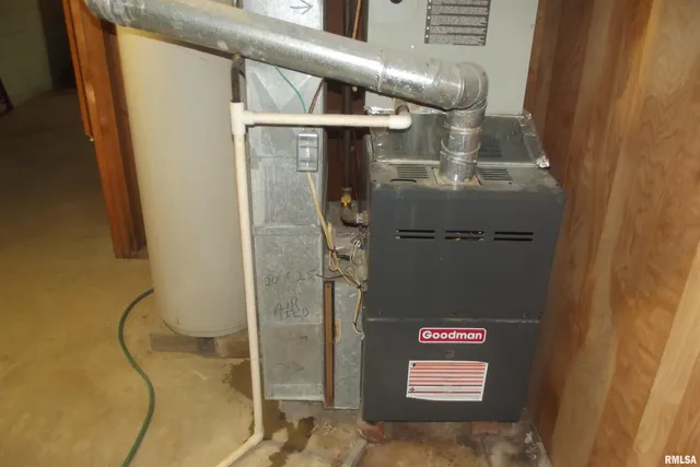 $227,900 | 37 Crestview Drive, Chatham, IL 62629