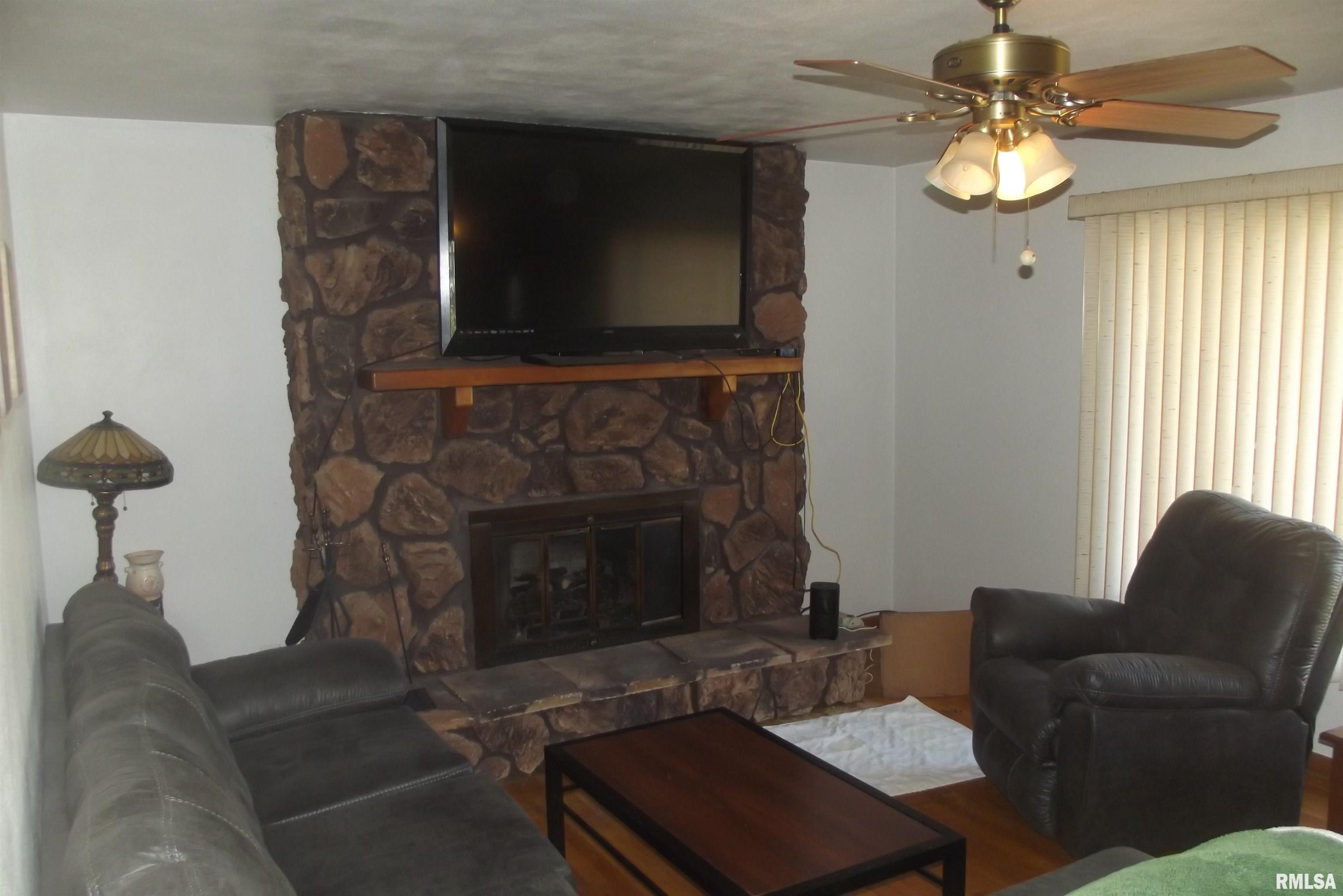 37 Crestview Drive Chatham, IL 62629 - Photo 10 of 32