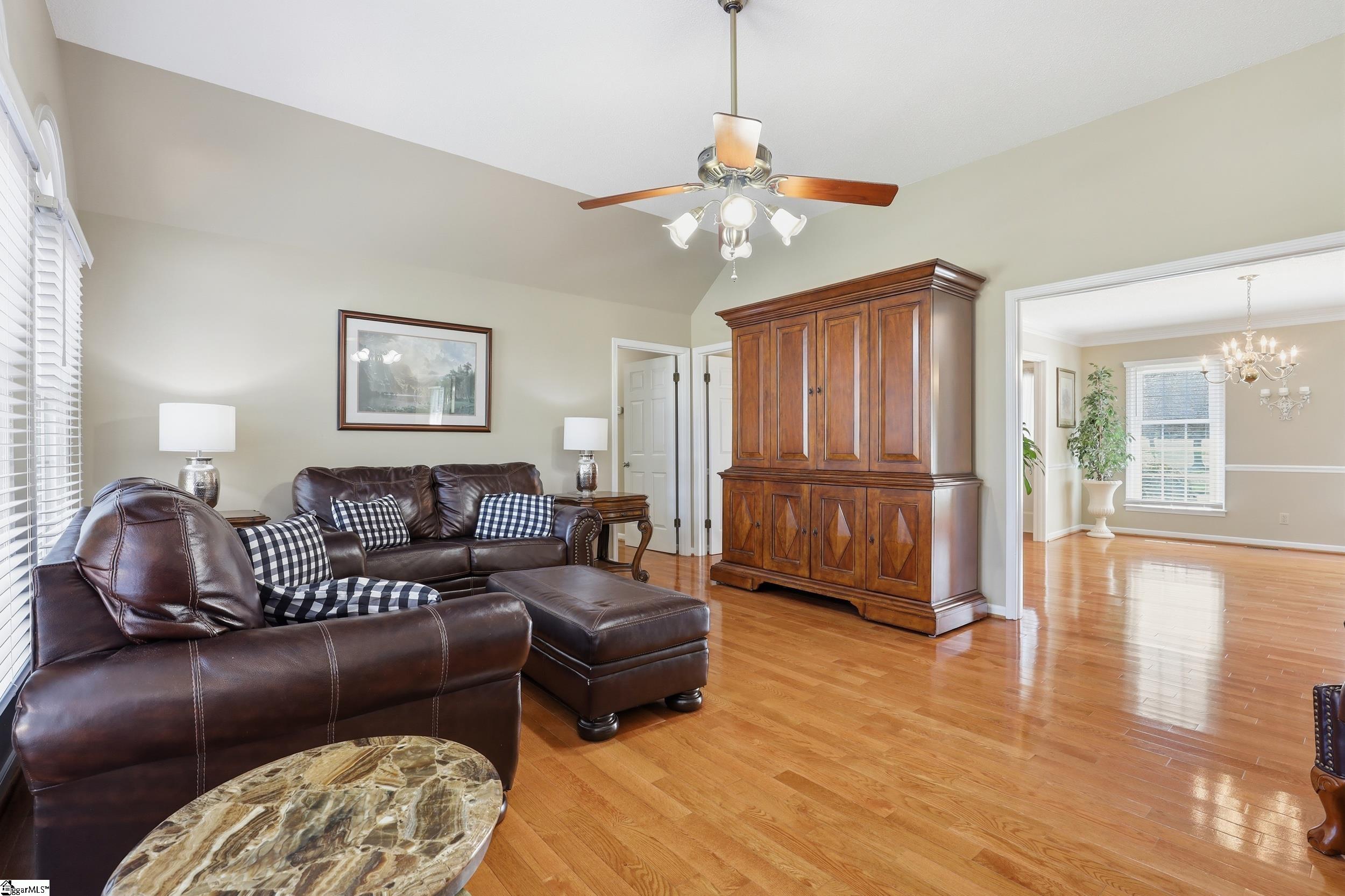 209 Devon Way Anderson, SC 29621 - Photo 5 of 39 Gallery Image 5