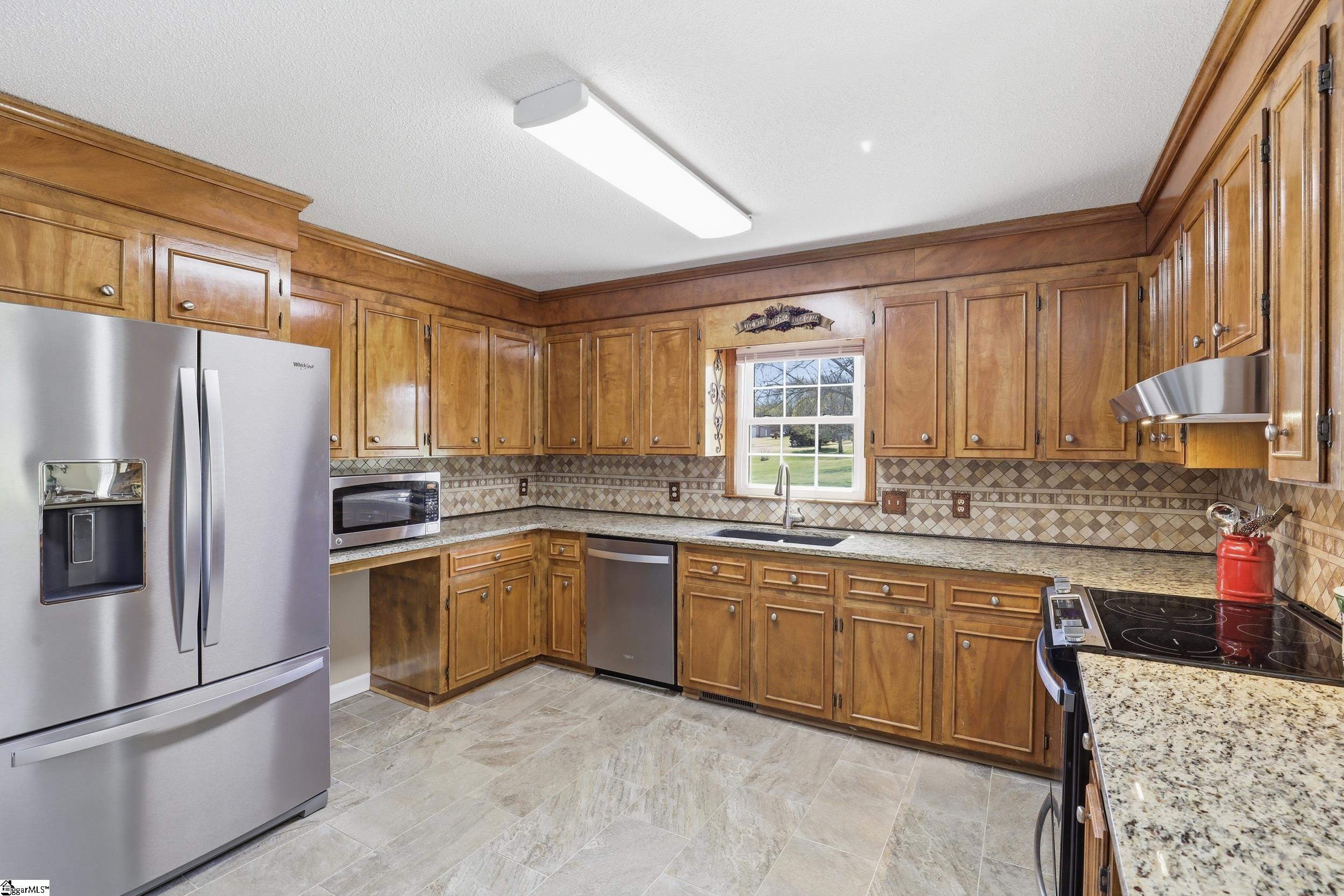 209 Devon Way Anderson, SC 29621 - Photo 9 of 39 Gallery Image 9