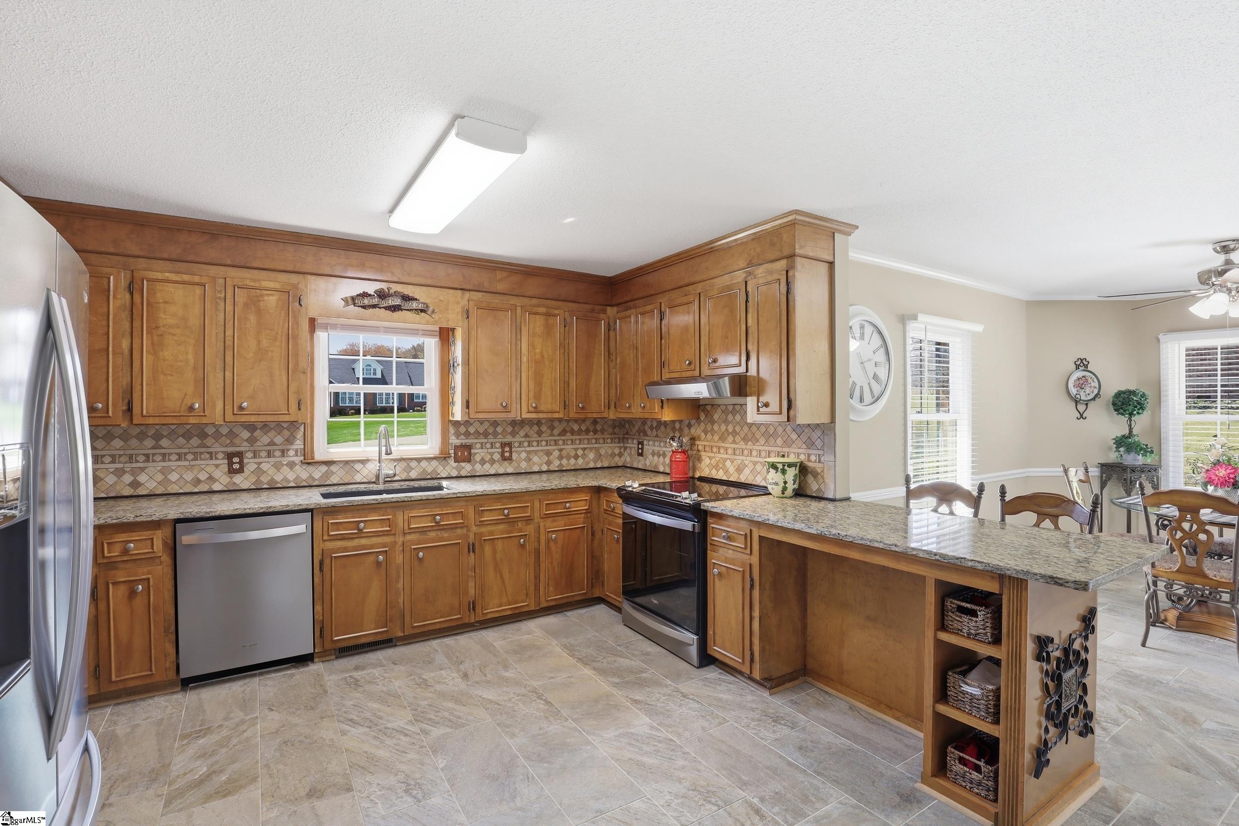 209 Devon Way Anderson, SC 29621 - Photo 10 of 39 Gallery Image 10
