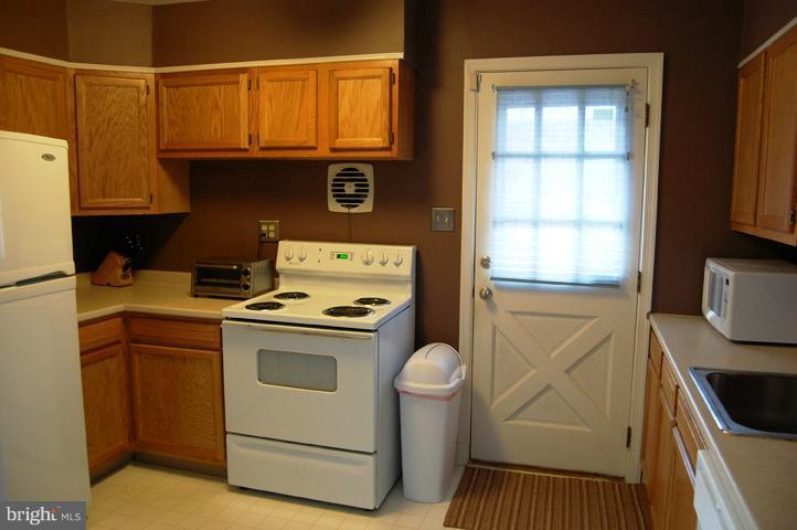1509 Flora Lane Silver Spring, MD 20910 - Photo 12 of 21 Kitchen