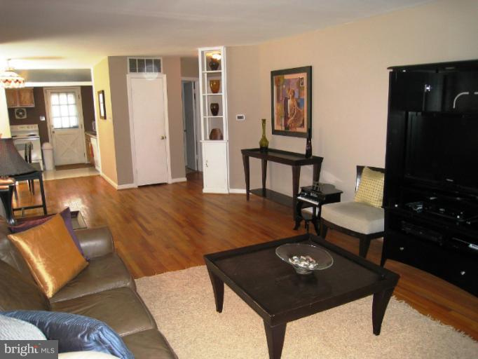 1509 Flora Lane Silver Spring, MD 20910 - Photo 10 of 21 Living Room