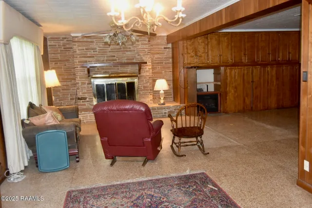 $439,000 | 303 Colonial Drive, Lafayette, LA 70506