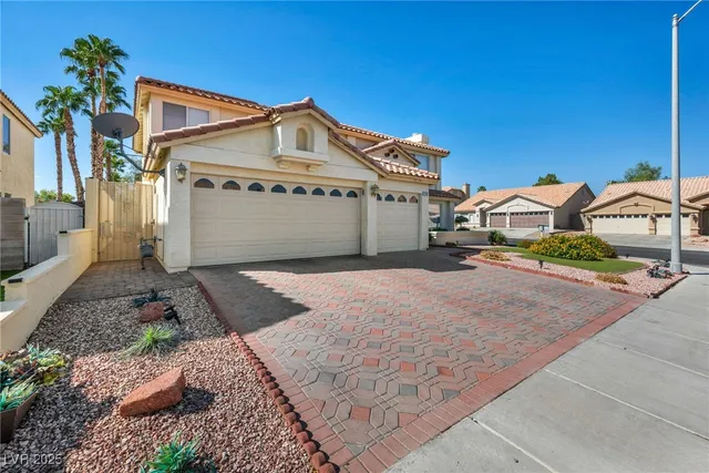 $685,000 | 2707 Fan Palm Court, Henderson, NV 89074