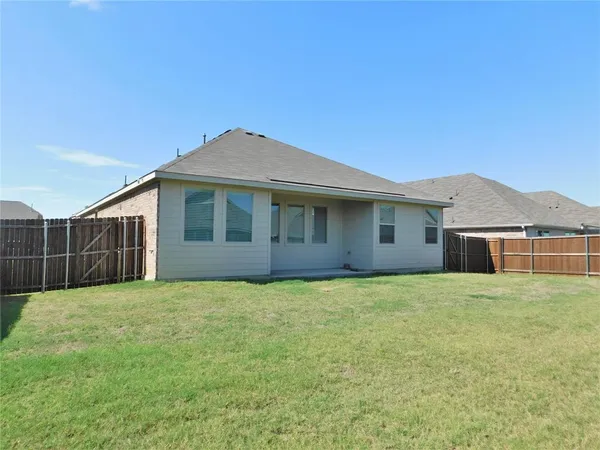 $2,095 | 3408 Chivalry Drive, Denton, TX 76207