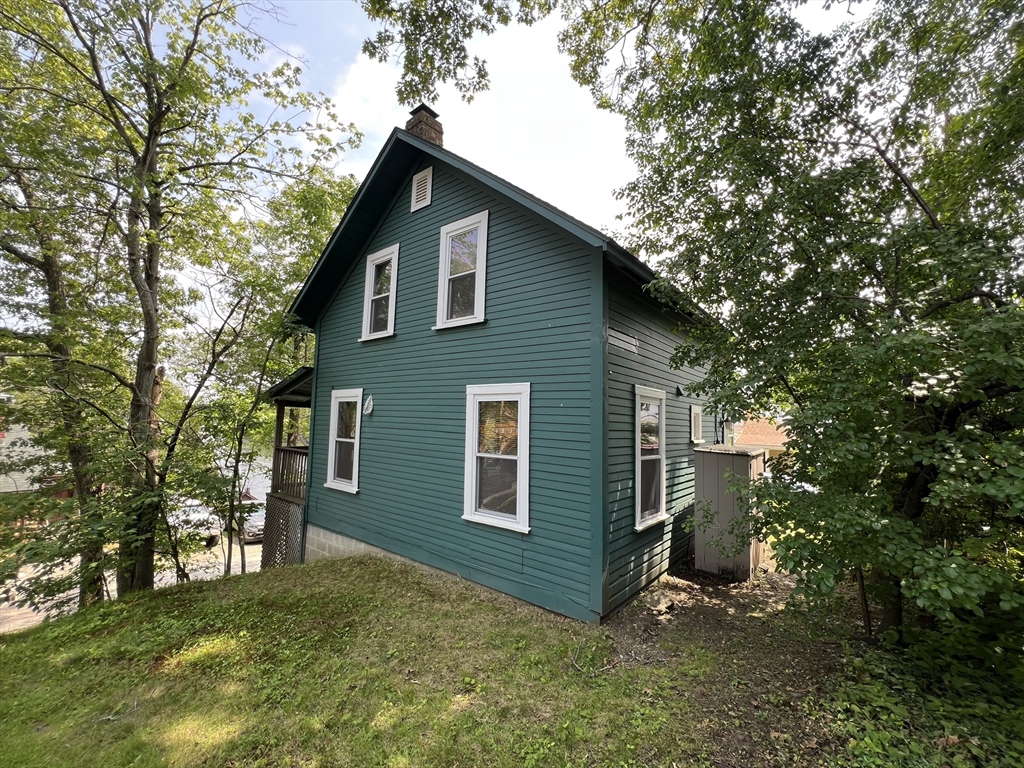 326 Bridle Path Worcester, MA 01604 - Photo 2 of 22