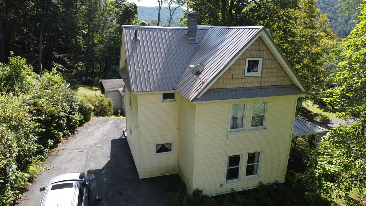84 Peas Eddy Road Hancock, NY 13783 - Photo 3 of 14 Gallery Image 3