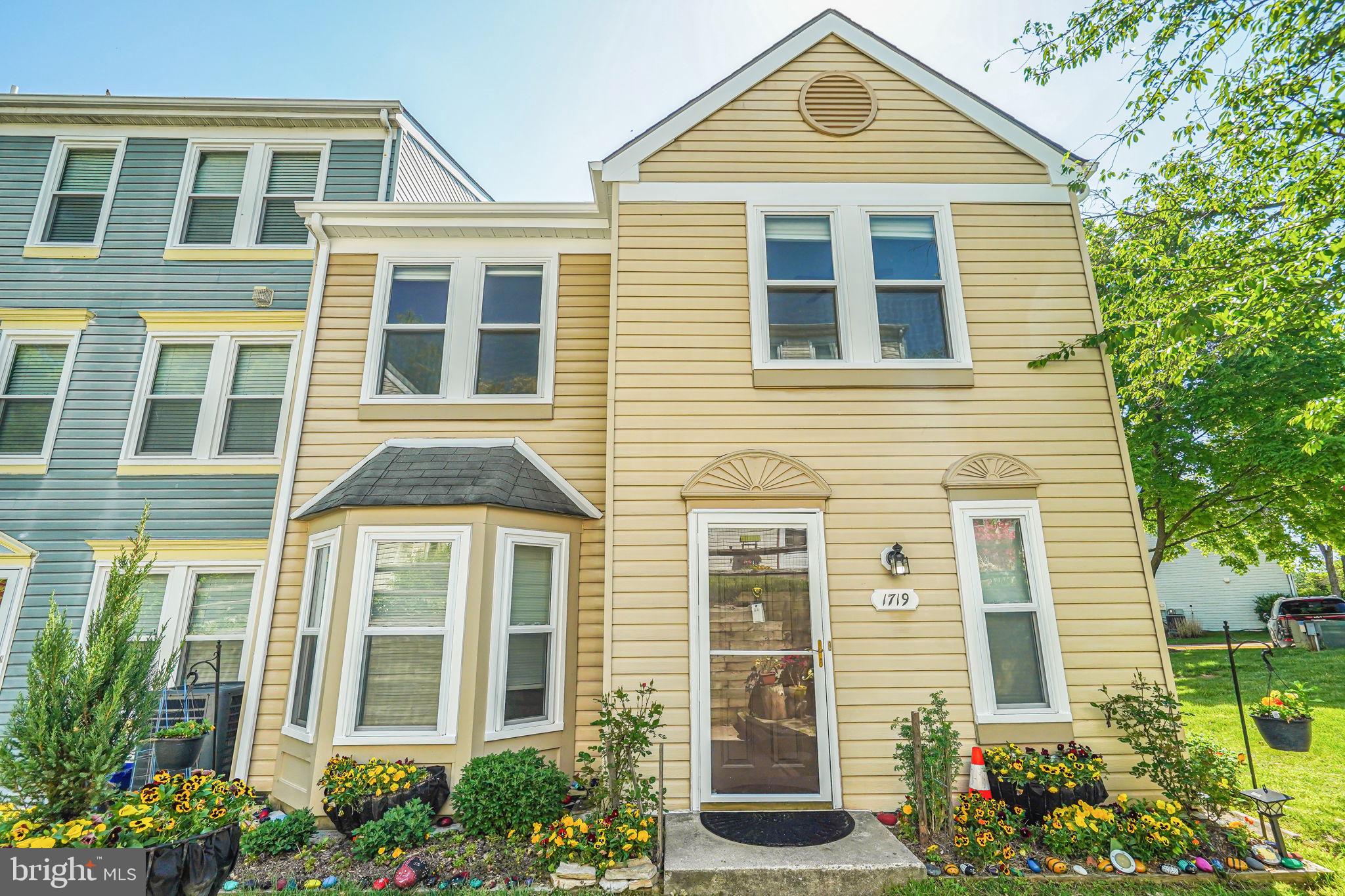 1719 Wilcox Lane Silver Spring, MD 20906 - Photo 3 of 37 Gallery Image 3