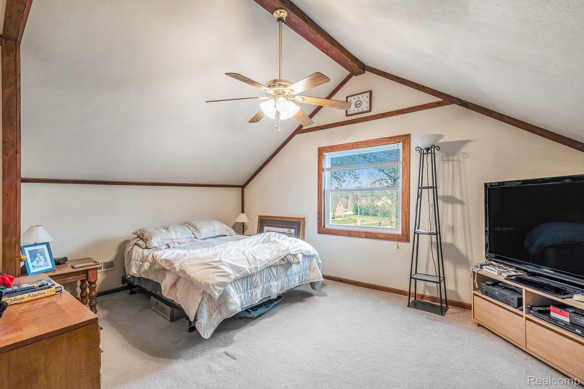 5263 Wakefield Road Grand Blanc, MI 48439 - Photo 5 of 11 Gallery Image 5