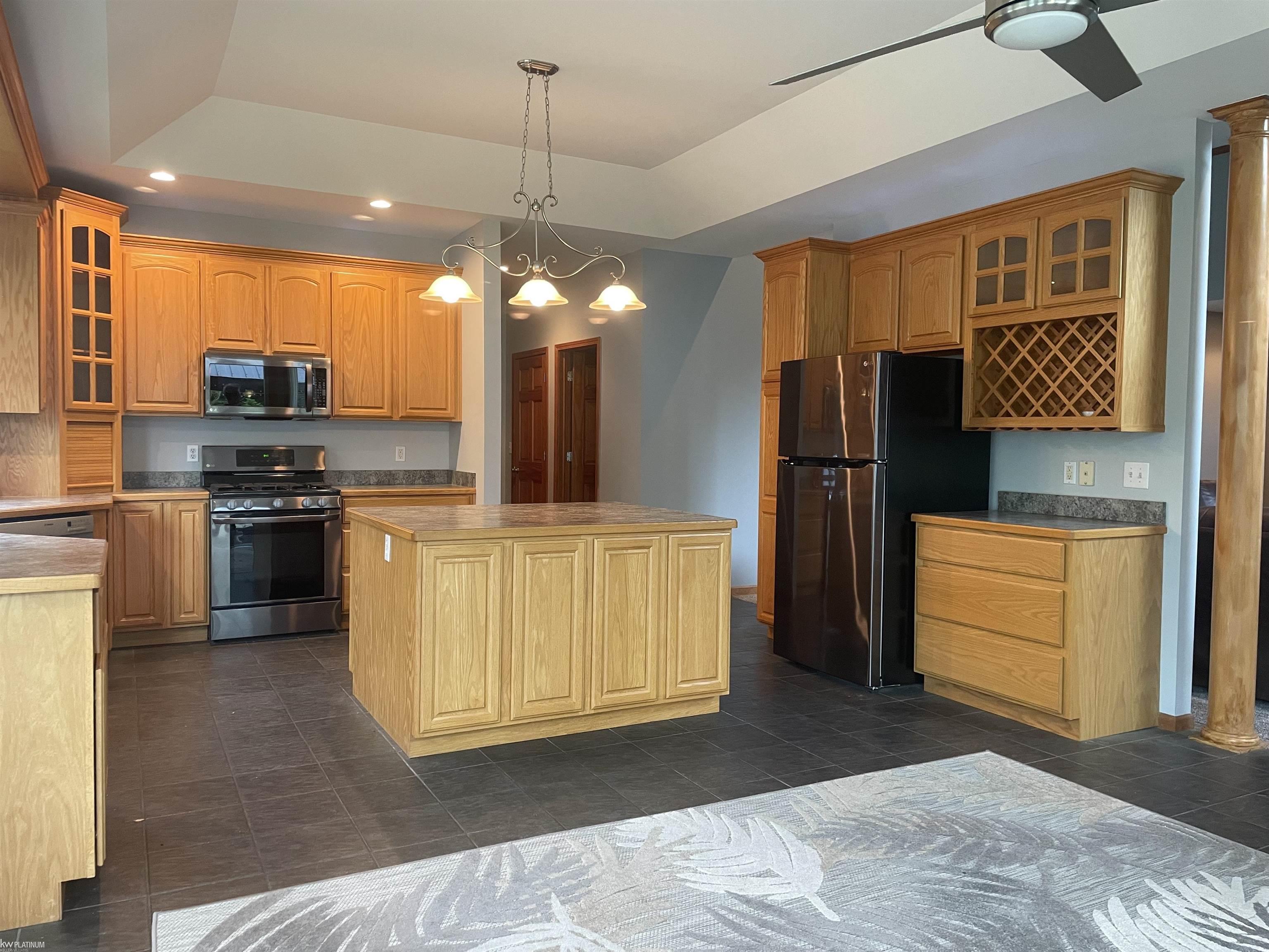 9216 Field Road Algonac, MI 48001 - Photo 7 of 33