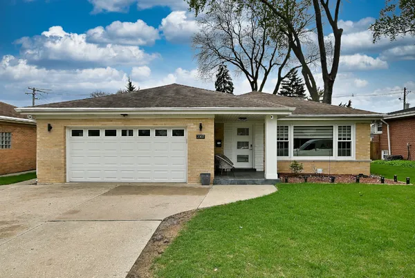 $3,700 | 2307 Edna Avenue, Park Ridge, IL 60068