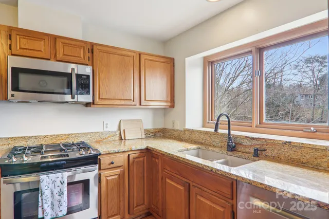 $310,000 | 5 Hedgerose Court, Unit A, Asheville, NC 28805