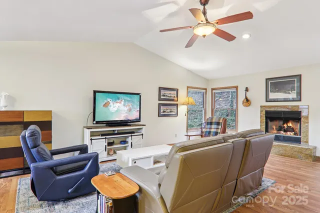 $310,000 | 5 Hedgerose Court, Unit A, Asheville, NC 28805