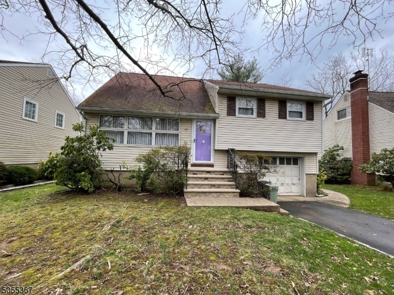 70 Beverly Road, Unit 1 Bloomfield, NJ 07003 - Photo 1 of 13 Gallery Image 1
