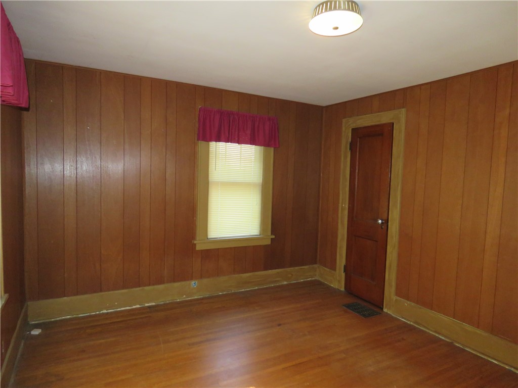 96 Rawlinson Road Irondequoit, NY 14617 - Photo 14 of 19