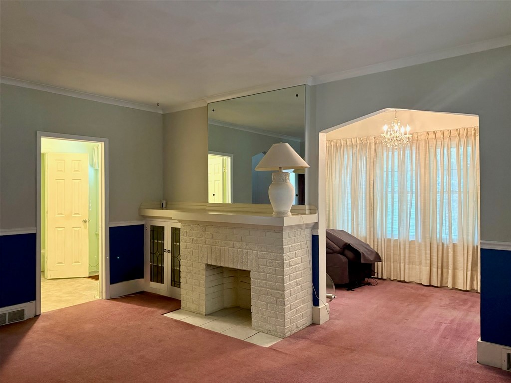 96 Rawlinson Road Irondequoit, NY 14617 - Photo 3 of 19