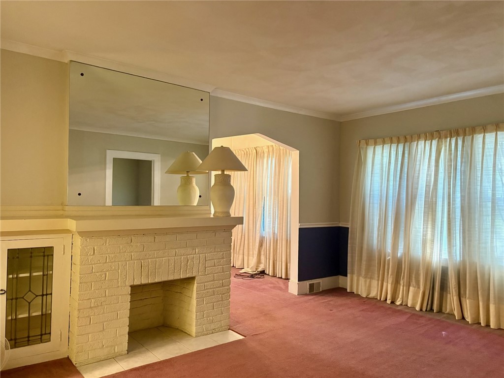 96 Rawlinson Road Irondequoit, NY 14617 - Photo 4 of 19