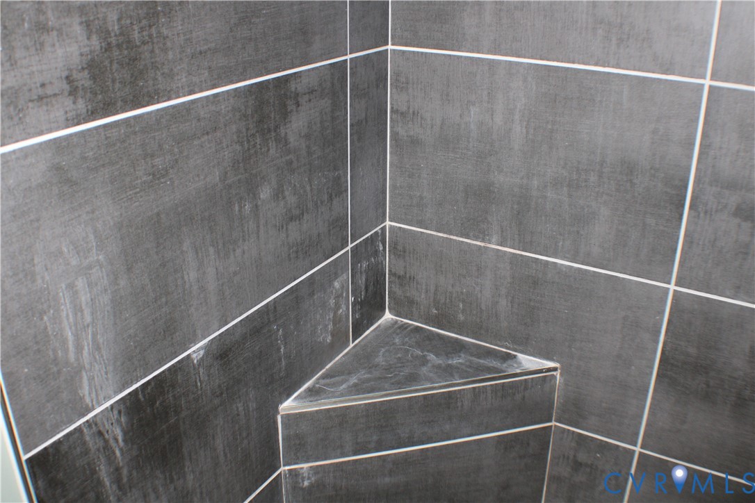 1811 Halls Store Road Mineral, VA 23117 - Photo 30 of 39 Bathroom with tiled shower