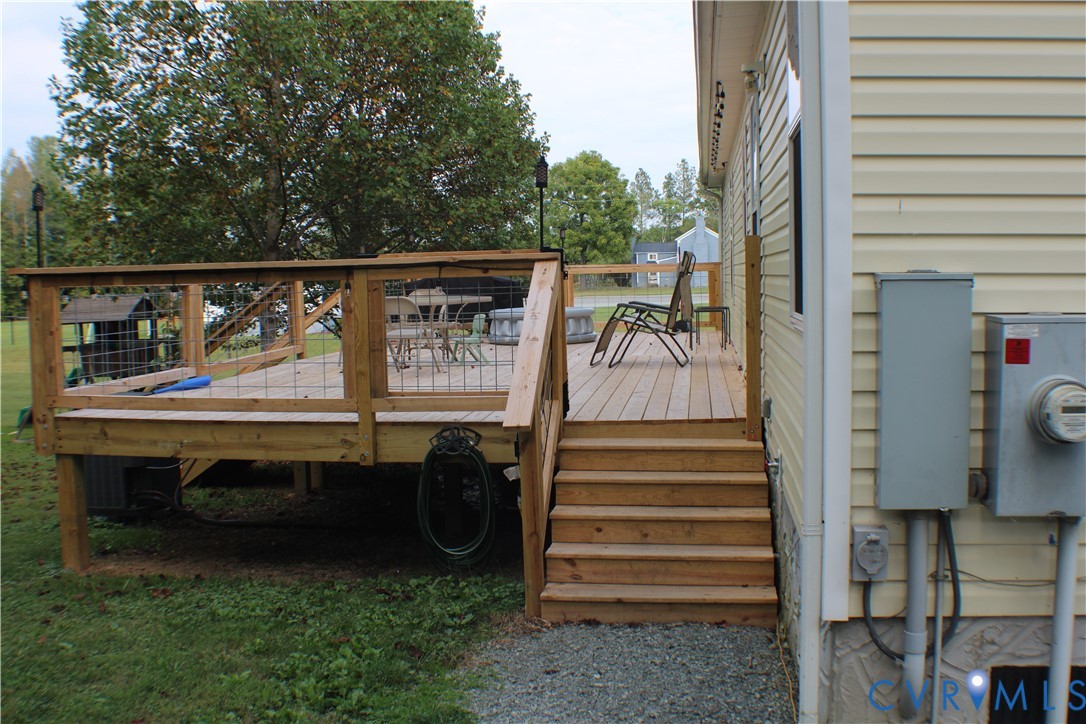1811 Halls Store Road Mineral, VA 23117 - Photo 7 of 39 View of wooden terrace on rear deck