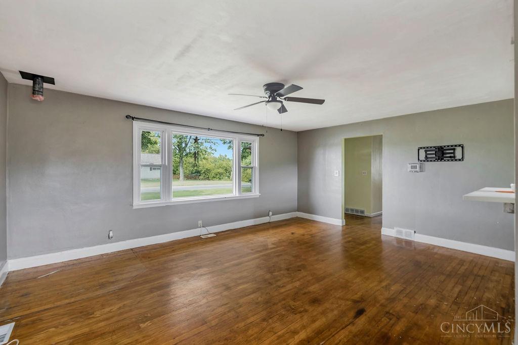 3775 East Taylor School Road Hamilton, OH 45011 - Photo 6 of 38 Gallery Image 6