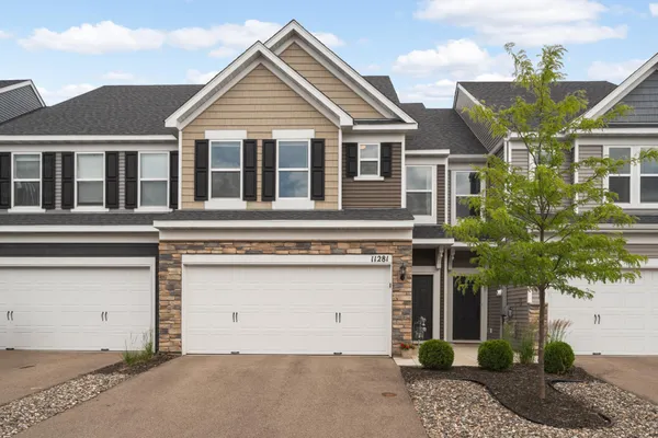 $385,000 | 11281 Crestbury Drive, Woodbury, MN 55129
