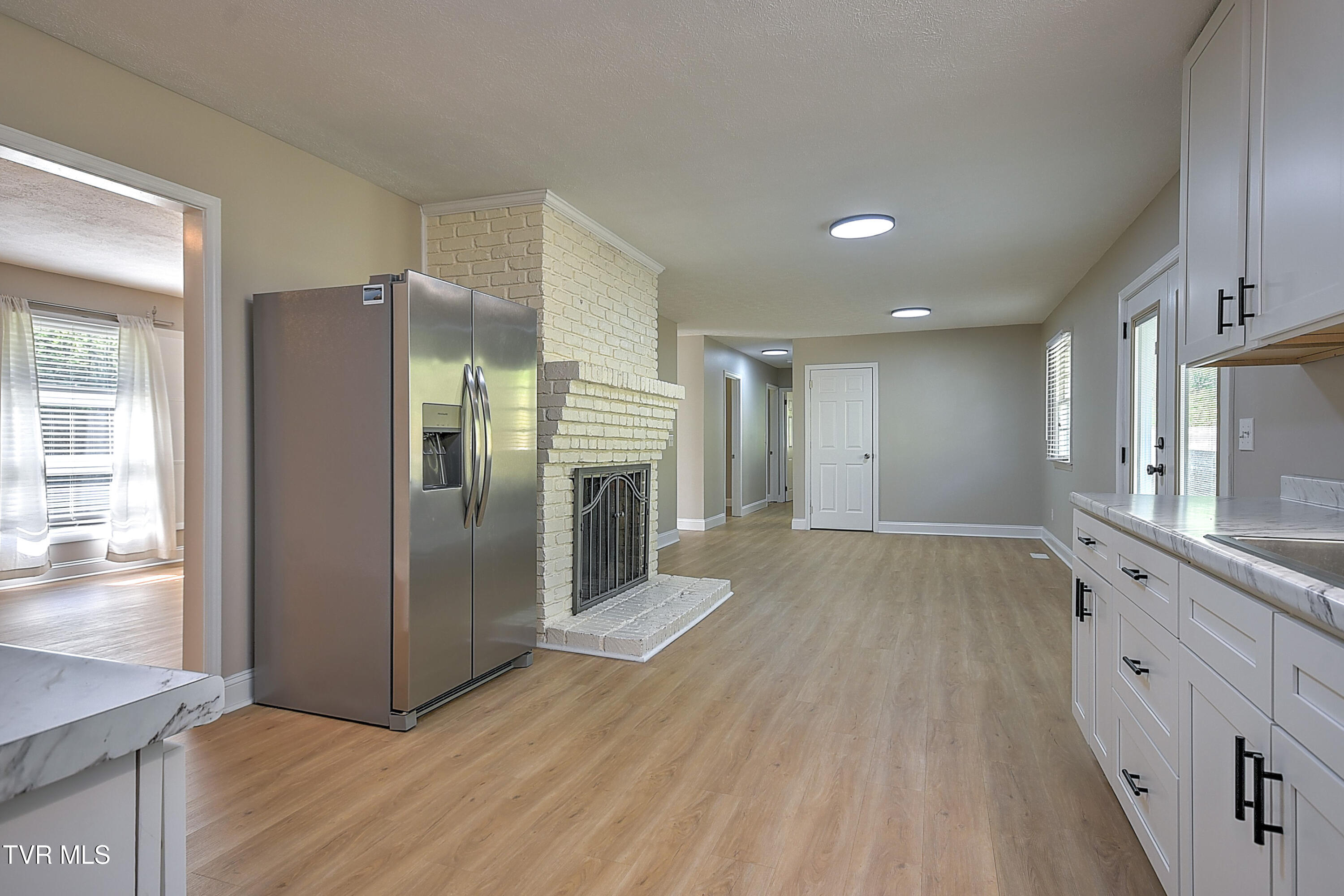 420 Ridgefields Road Kingsport, TN 37660 - Photo 11 of 41 420 Ridgefields Rd JG-12